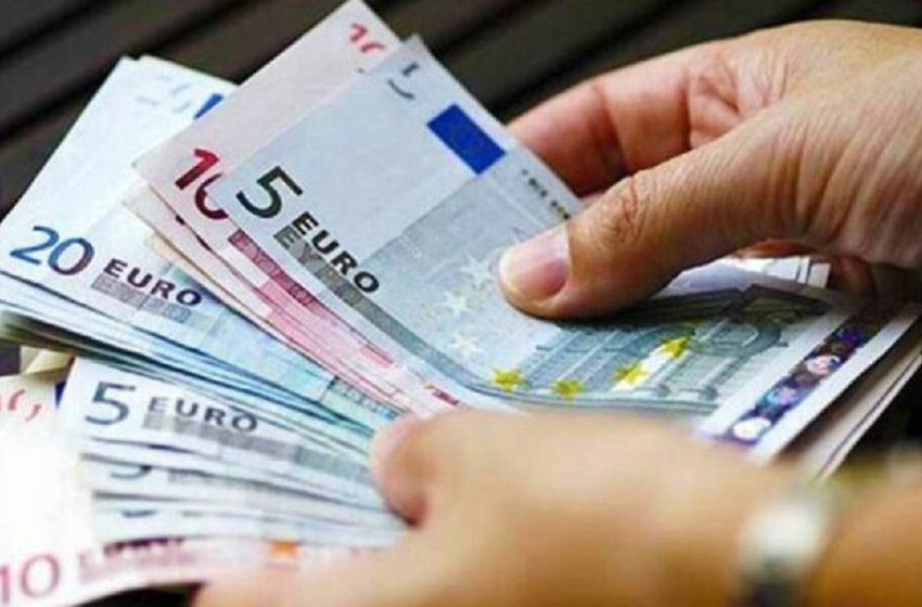  Δώρο Πάσχα: Τη Μ. Τετάρτη σε 678.096 εργαζόμενους σε αναστολή και σε 22.869 δικαιούχους του ΣΥΝ-ΕΡΓΑΣΙΑ