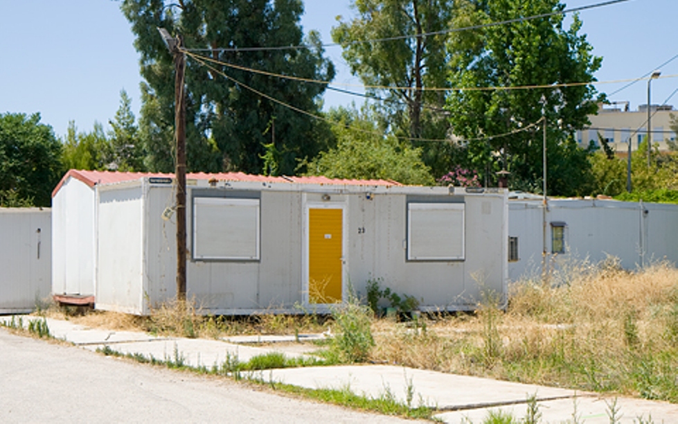 seismopatheis oikismos