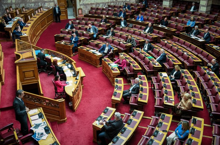  Μετωπική στη Βουλή για πανδημία και οικονομικές επιπτώσεις – Η επίθεση της αντιπολίτευσης και οι άμυνες της κυβέρνησης