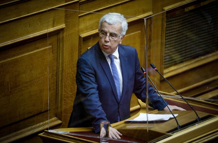  Την διαγραφή του βουλευτή της ΝΔ, Στράτου Σιμόπουλου ζητεί ο ΣΥΡΙΖΑ