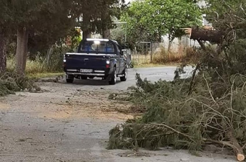  Υδροστρόβιλος “χτύπησε” τη Λέσβο – Σοβαρά προβλήματα στην  Καλλονή