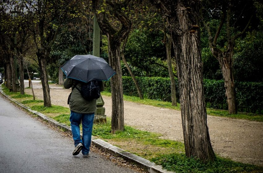  Καιρός: Βροχές και μικρή πτώση της θερμοκρασίας σήμερα