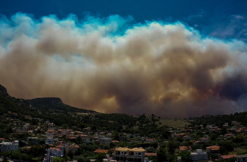  Φωτιά στον Σχίνο: Νέο μήνυμα από το «112» -Εκκενώνονται οι περιοχές Αιγειρούσες και Ντουράκος