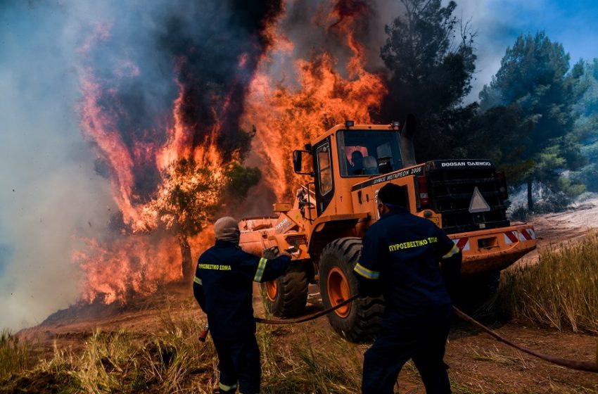  Σπίρτζης για πυρκαγιά:”Το επιτελικό κράτος πιάστηκε στον ύπνο”