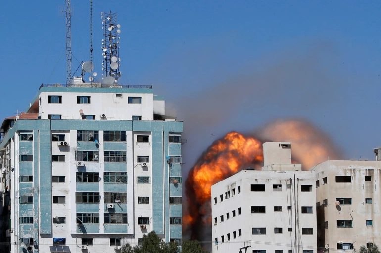  Χτυπήθηκε από ισραηλινά πυρά το κτίριο που στεγάζονται το AP και το Al Jazeera