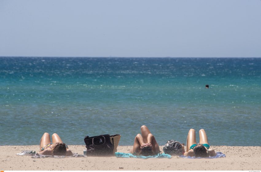  Γέμισαν οι παραλίες σε Αθήνα και Θεσσαλονίκη