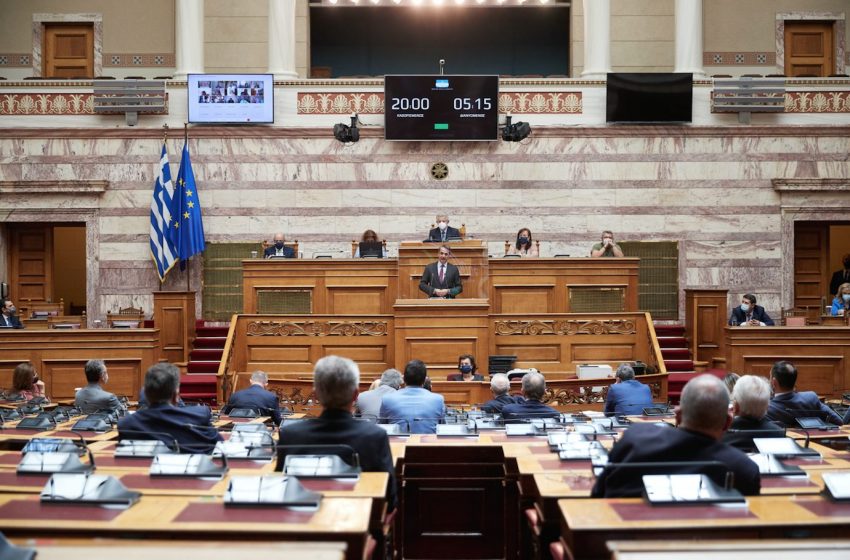  ΝΔ: Η χώρα διαθέτει συγκεκριμένο σχεδιασμό για την ενέργεια και το κλίμα – Ουσιαστική διαβούλευση για τον νέο νόμο ζητά η αντιπολίτευση