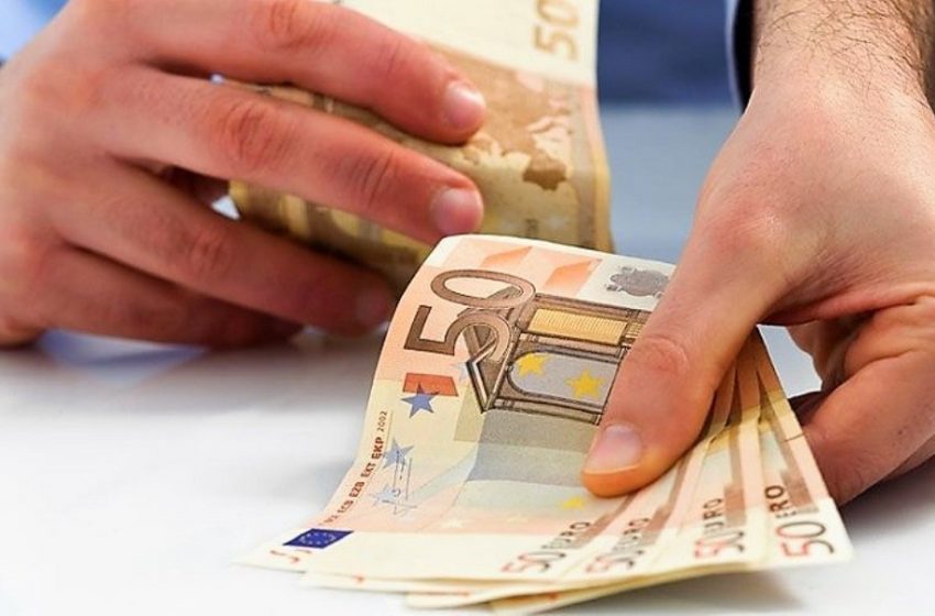 Επίδομα 200 ευρώ: Ανακοινώθηκε η ημερομηνία πληρωμής