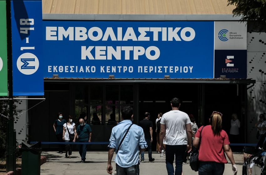  Πέτσας: Χρειάζονται προνόμια σε όσους εμβολιάζονται