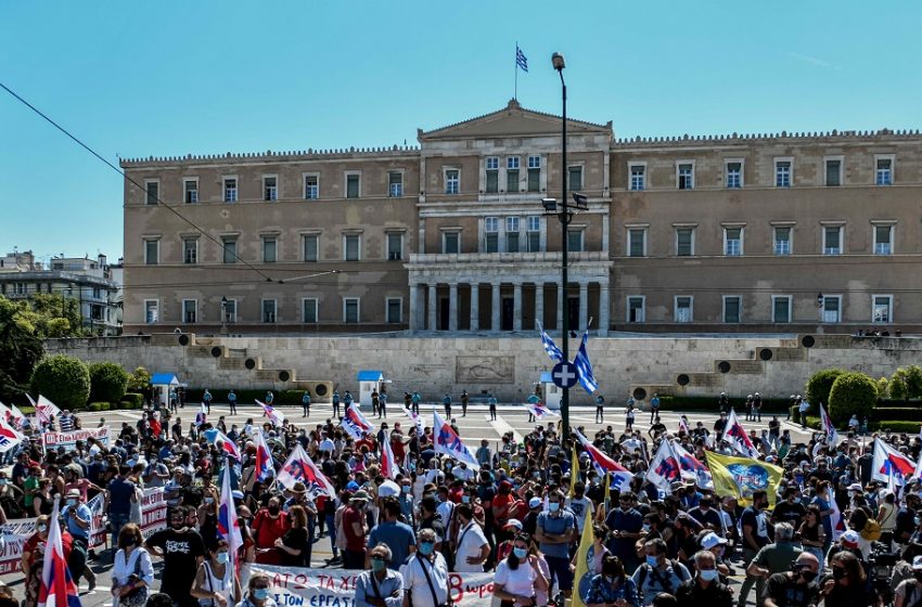  Θερμό καλοκαίρι: Μετά το εργασιακό… ασφαλιστικό, αξιολόγηση εκπαιδευτικών, πρωτόκολλα Πρεσπών