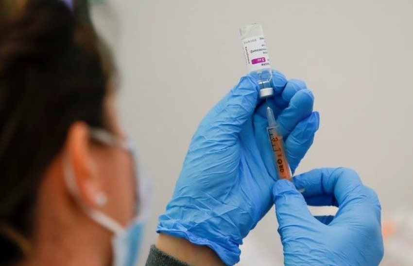  Η πρώτη 15χρονη εμβολιάστηκε στη Θεσσαλία – Το μήνυμά της