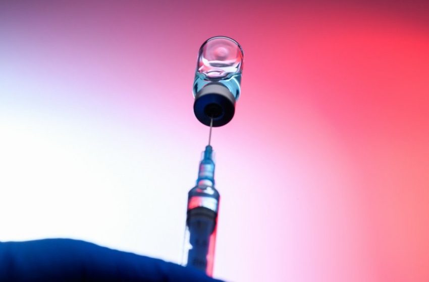  Νέα έρευνα με ανησυχητικά αποτελέσματα: Πόσο το εμβόλιο της Pfizer προστατεύει από την Όμικρον