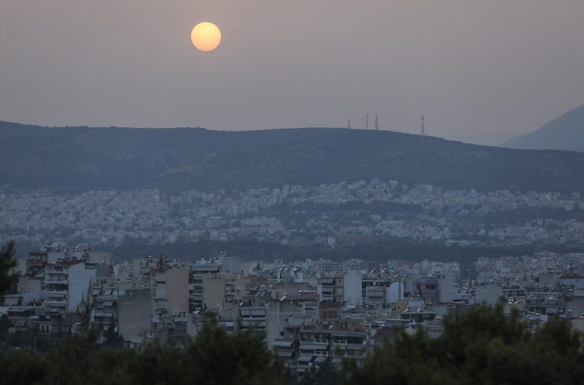  Σε κλοιό καύσωνα με 40αρια και αφρικανική σκόνη