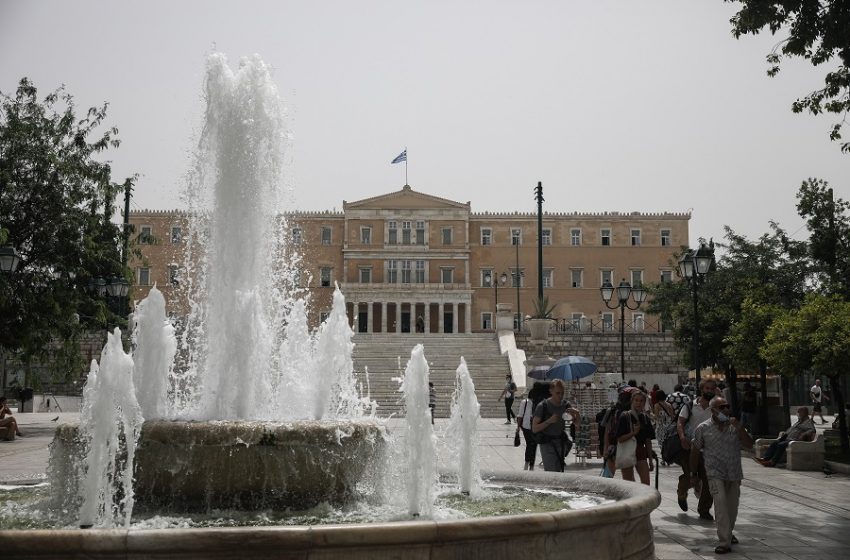  Σε ισχύ έκτακτο δελτίο της ΕΜΥ – Συνθήκες καύσωνα, αποπνιχτική ατμόσφαιρα