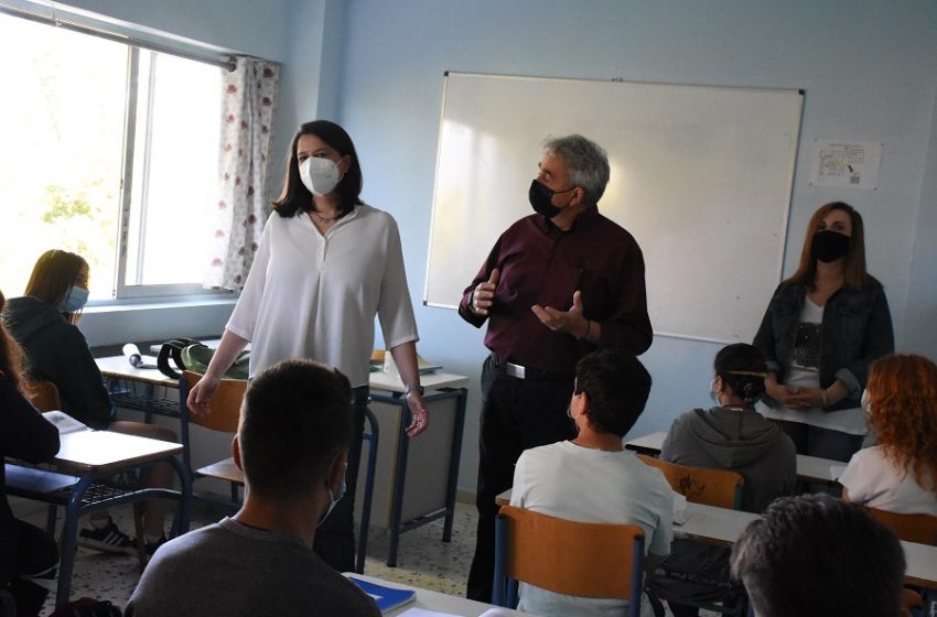  Φίλης: “Επανάληψη χρεοκοπημένων παιδαγωγικών αντιλήψεων το νομοσχέδιο Κεραμέως”