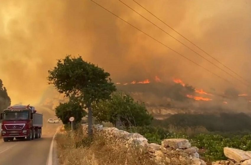  Αναζωπυρώσεις στην Πάρο: Μεταβαίνουν δυνάμεις από Αθήνα, Θεσσαλονίκη, Σάμο