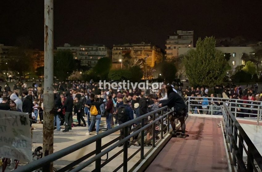  Θεσσαλονίκη: Ελεύθεροι οι τρεις για το πάρτι στο ΑΠΘ – Αναβλήθηκε η δίκη τους στο Αυτόφωρο
