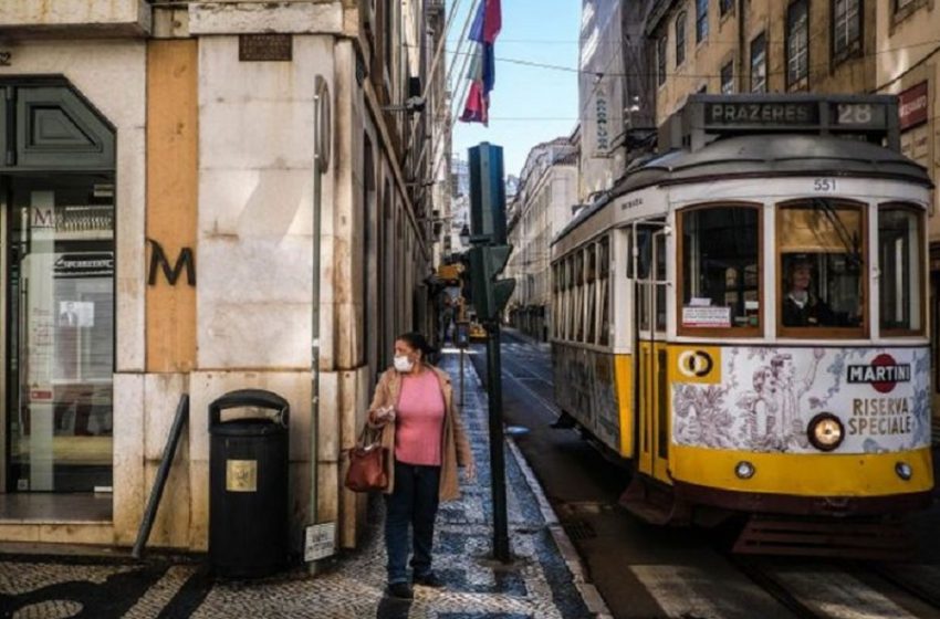  Η Πορτογαλία επιταχύνει τους εμβολιασμούς, καθώς αυξάνονται τα κρούσματα κοροναϊού