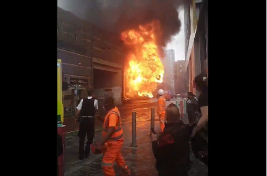  Φωτιά κοντά σε σταθμό του μετρό στο Λονδίνο – Οι πρώτες εικόνες (vid)