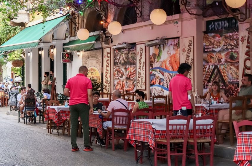  Στα “κάγκελα” με τον Χαρδαλιά οι καταστηματάρχες – «Νομοθετεί από το γραφείο χωρίς να μας ακούει»