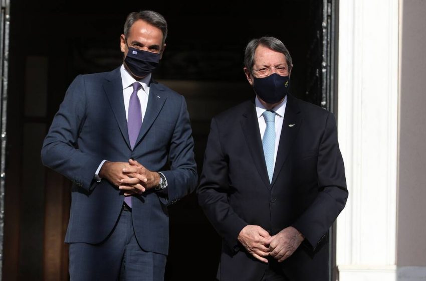  Live: Οι δηλώσεις Μητσοτάκη – Αναστασιάδη από το Μέγαρο Μαξίμου