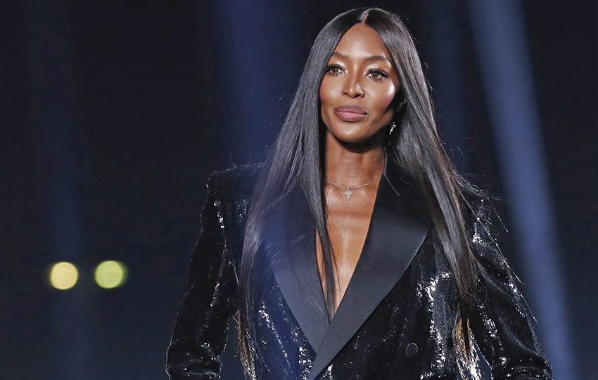  Naomi Campbell: Η πρώτη καμπάνια που πρωταγωνιστεί μετά τη γέννηση της κόρη της