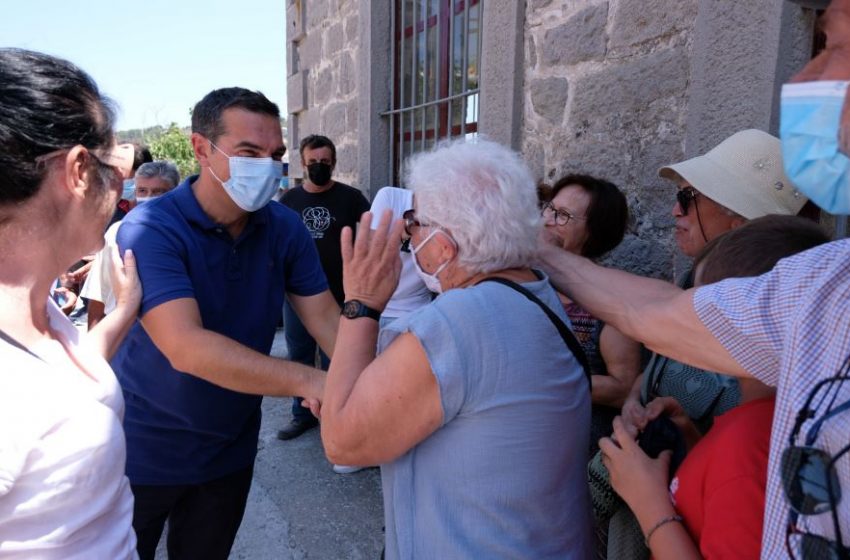  Τσίπρας: Η κυβέρνηση οφείλει να στηρίξει τους αγρότες και τους κτηνοτρόφους ώστε να παραμείνουν ζωντανά τα χωριά