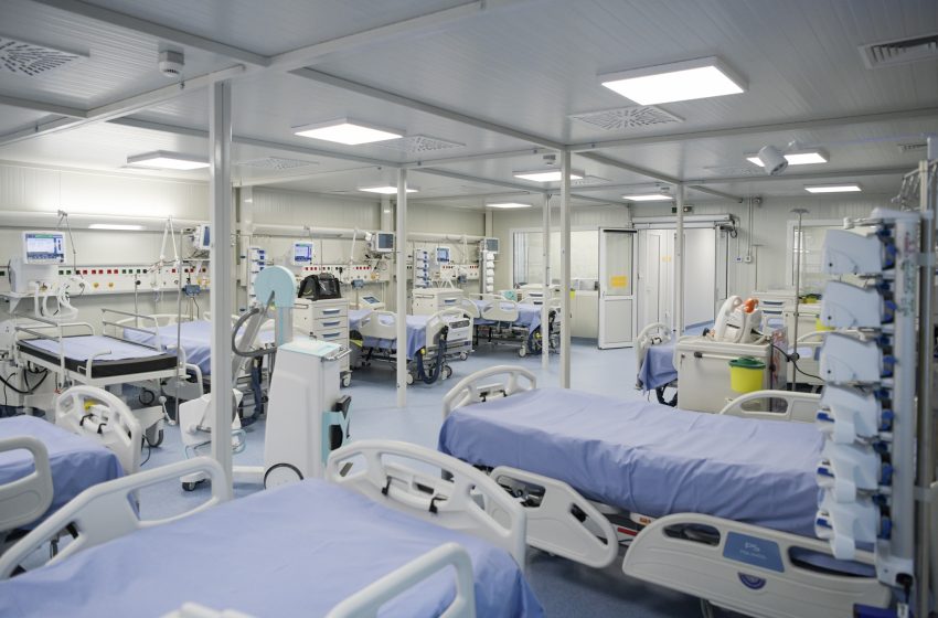 Τα νοσοκομεία ασφυκτιούν αλλά έξι κλίνες ΜΕΘ μένουν σφραγισμένες στην Λευκάδα