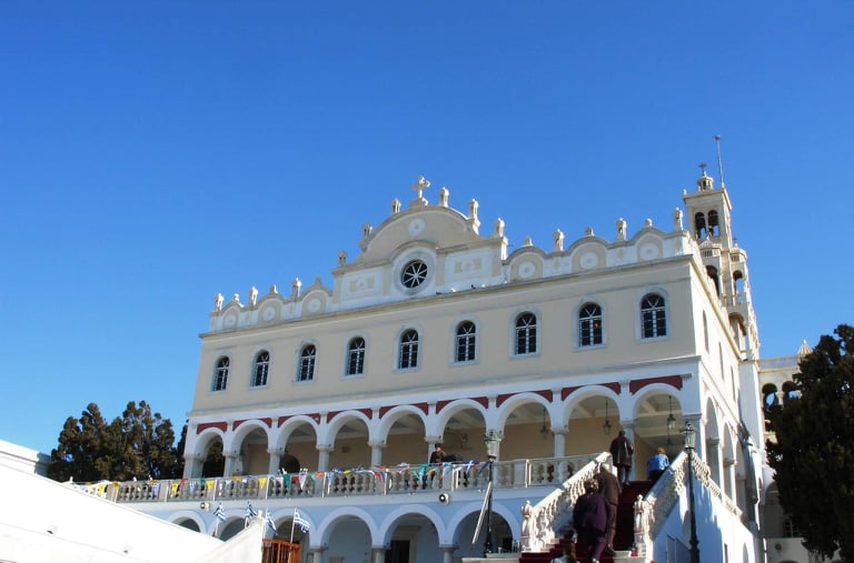  Δεκαπενταύγουστος, η γιορτή της Παναγίας και ο θρησκευτικός τουρισμός