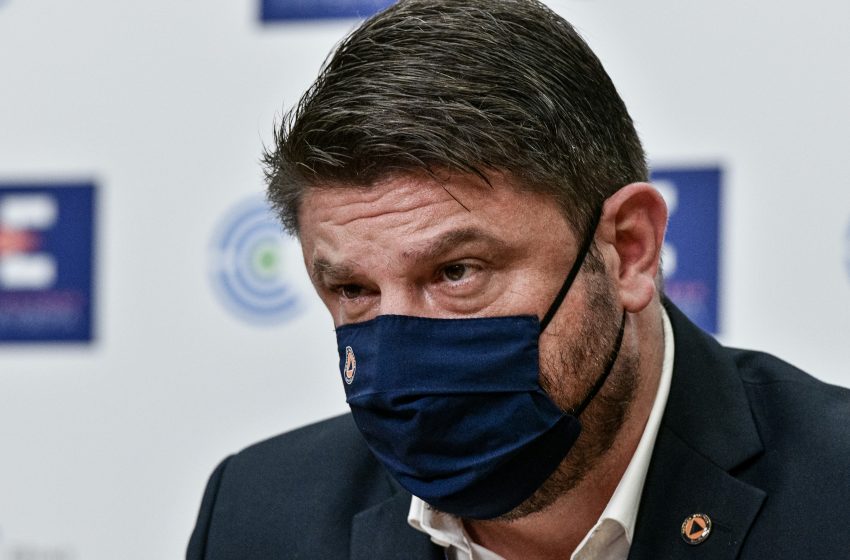  LIVE Η ενημέρωση Χαρδαλιά για τις πυρκαγιές