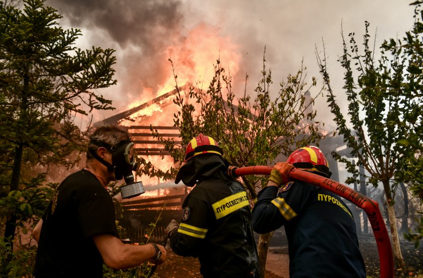  “Εκκενώστε Θρακομακεδόνες και Αχαρνές”-Μεγάλη αναζωπύρωση στη Βαρυμπόμπη