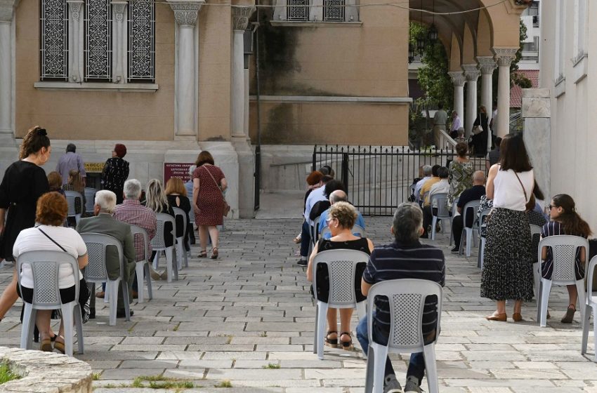  Εμβολιασμοί έξω από εκκλησίες: Αρχίζουν σήμερα, φόβοι για αντιδράσεις