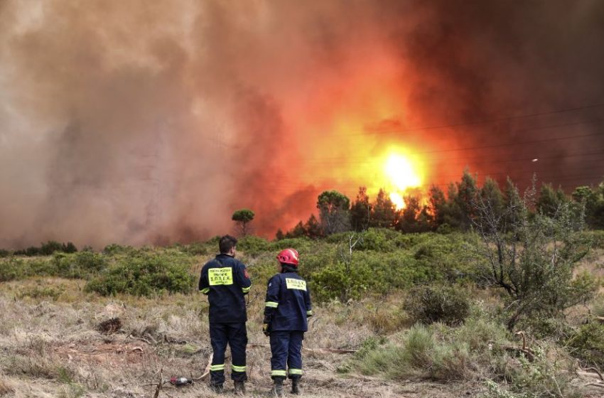  Εχασε τη ζωή του εθελοντής πυροσβέστης