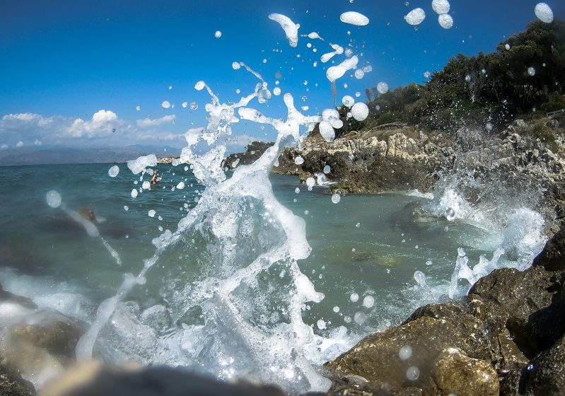  40αρια στο νότο, βροχές και καταιγίδες στο βορρά