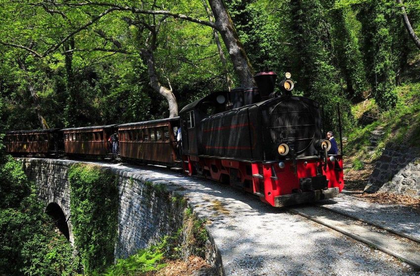  Ο «Μουτζούρης», το θρυλικό τρενάκι του Πηλίου υπόσχεται μοναδικές βόλτες κάθε Σαββατοκύριακο