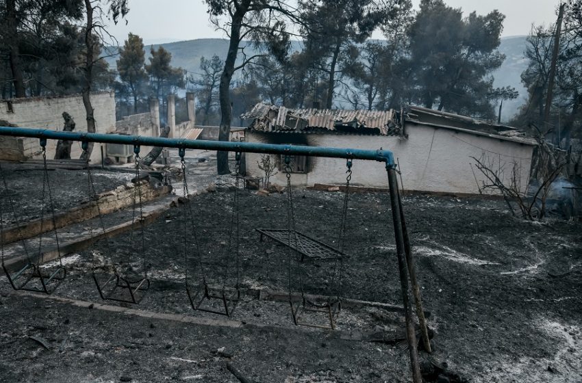  Προς τα Μέγαρα κινείται ανεξέλεγκτη η φωτιά στην Αττική – Έκαψε σπίτια και αποθήκες στο τόξο Οινόη, Καραούλι, Άγιος Γεώργιος, Παλαιοχώρι, ΤΙΤΑΝ