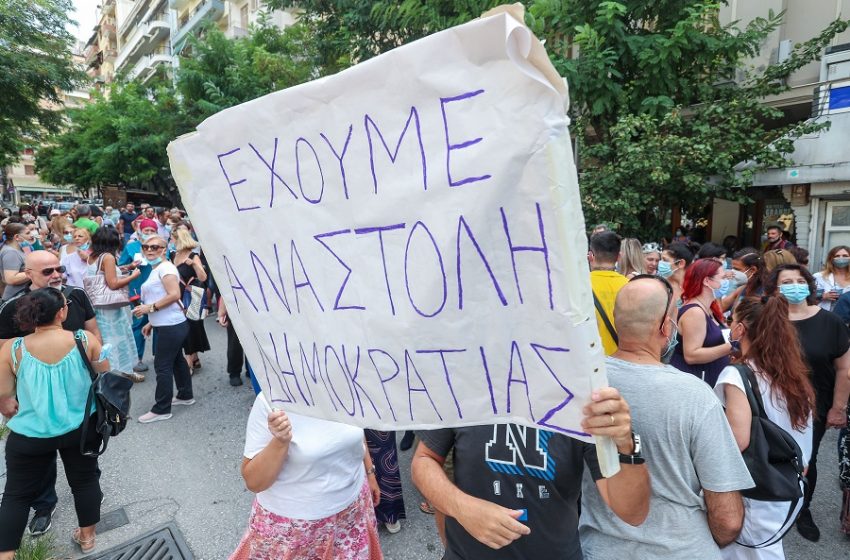  15.000 υγειονομικοί υποχρεωτικά σε αναστολή με επιστροφή μισθού – Συμβάσεις με ιδιώτες για τα κενά – Τελευταία μέρα για τον εμβολιασμό τους