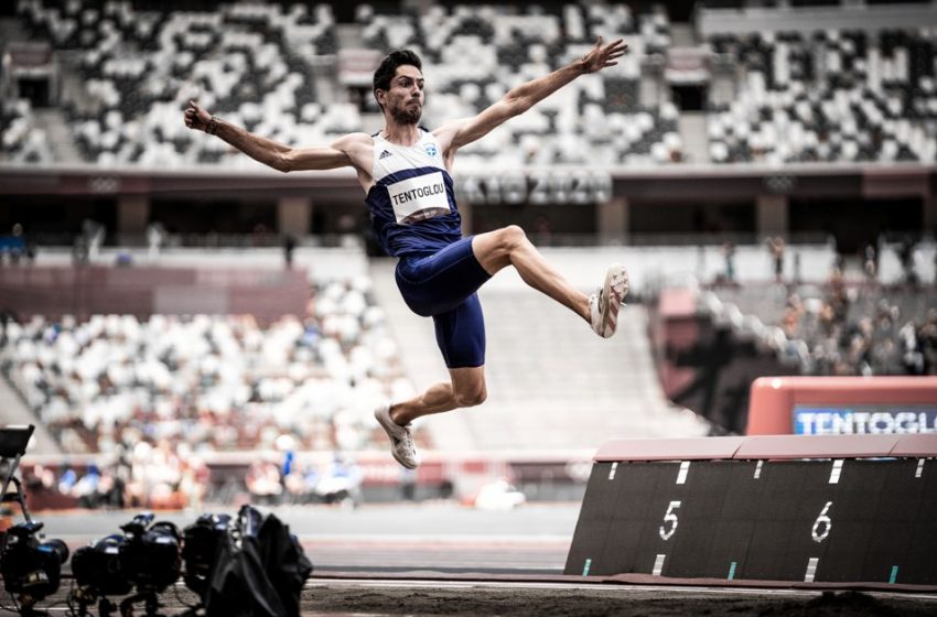  Παγκόσμιος ο Τεντόγλου: Πέταξε στα 8,55 μέτρα, πήρε το χρυσό μετάλλιο στο Βελιγράδι