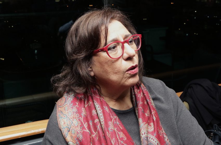  Φαραντούρη: Μίκη μου, όσο ζω θα σε βλέπω πάντα να διευθύνεις τα τραγούδια μας και τα όνειρά μας