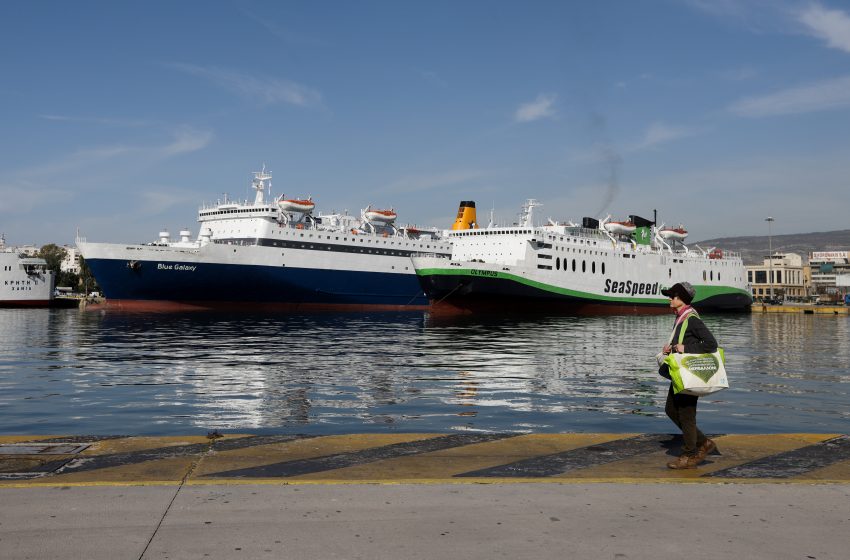  Εντοπίστηκε σορός άνδρα στο λιμάνι του Πειραιά