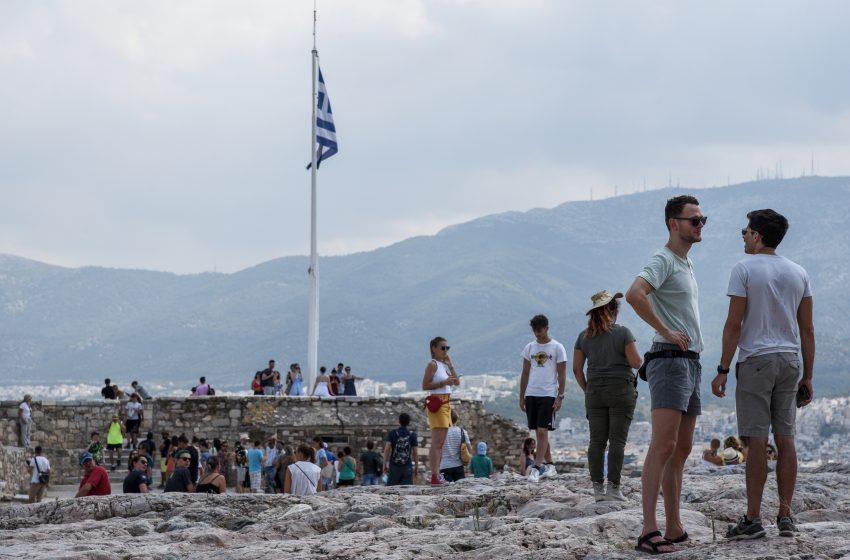  Κοροναϊός – Γερμανία: Εκτός λίστας υψηλού κινδύνου όλη η Ελλάδα μετά και την αφαίρεση Κρήτης