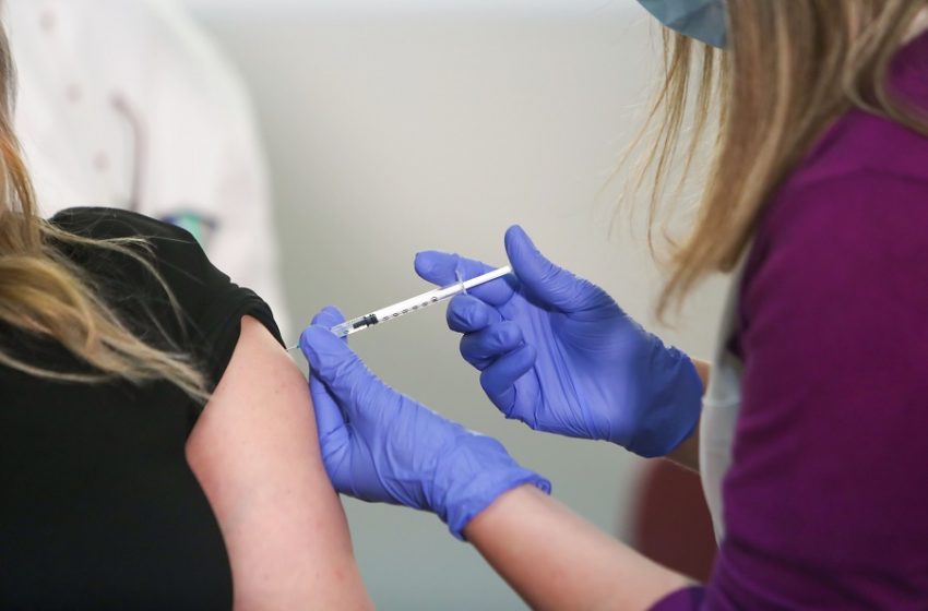  Κοροναϊός – Πόσοι πολίτες δεν σκοπεύουν να εμβολιαστούν