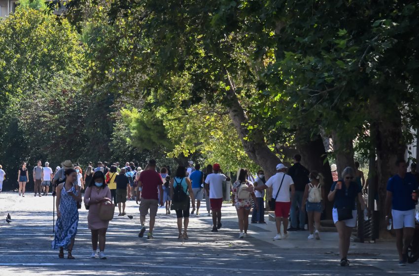  2.840 κρούσματα, 33 θάνατοι, 362 διασωληνωμένοι