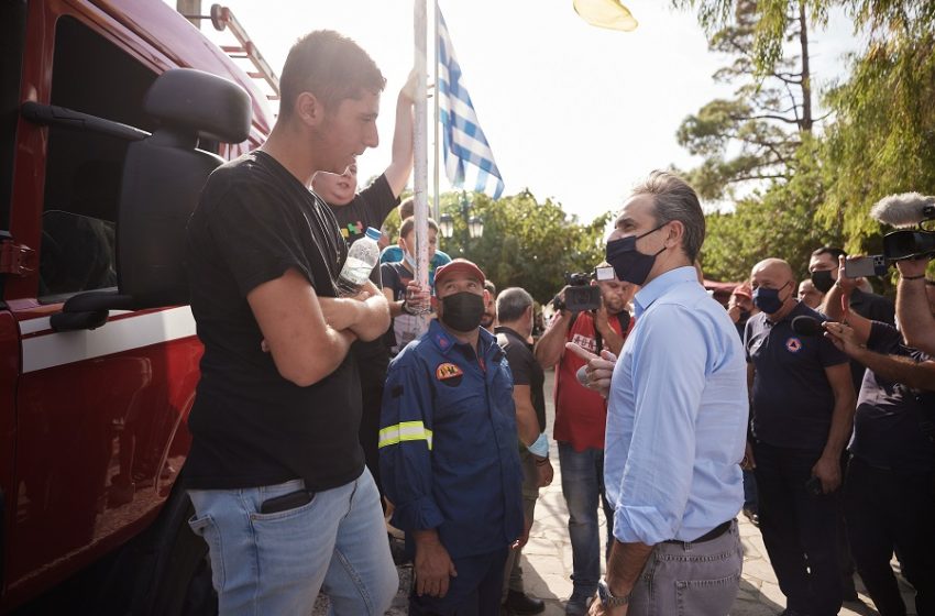  ΣΥΡΙΖΑ κατά Μητσοτάκη: Έριξε την ευθύνη στους σεισμόπληκτους για “μη σωστή” κατασκευή των σπιτιών