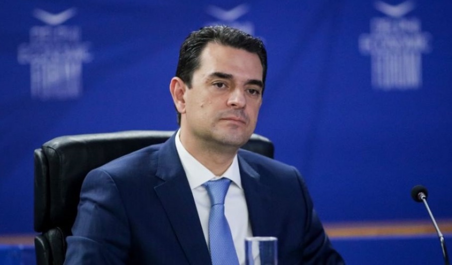 A4413135 56D4 40F6 82EC B67C3ED100B3