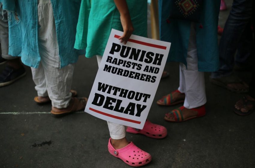  Ινδία: 28 συλλήψεις για τον κατά συρροή βιασμό μιας 15χρονης από συμμορία