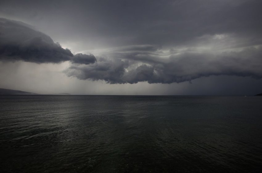  Ξαφνική αλλαγή του καιρού με πτώση θερμοκρασίας και έντονα φαινόμενα