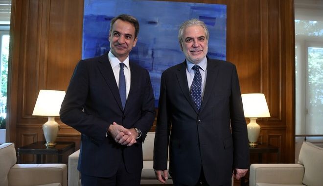  Ο Κύπριος πρώην Επίτροπος της ΕΕ Χρήστος Στυλιανίδης, υπουργός Πολιτικής Προστασίας- “Δίδυμο” με τον πρώην αρχηγό ΓΕΑ- Το τηλεφώνημα Μητσοτάκη στον Αναστασιάδη