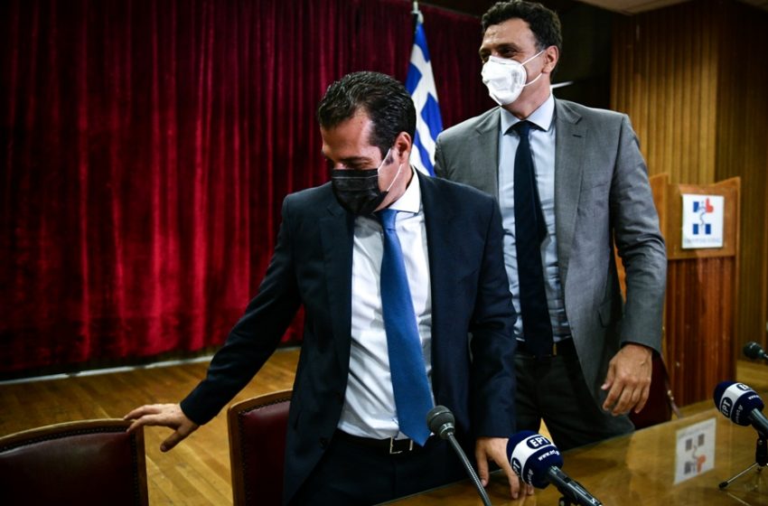  Πλεύρης: “Αδιάβαστος ο κ. Τσίπρας στα θέματα του υπουργείου Υγείας”