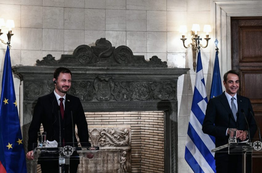  Μητσοτάκης: Ελλάδα και Σλοβακία μπορούν να αναβαθμίσουν σημαντικά τους αμυντικούς και διπλωματικούς τους δεσμούς